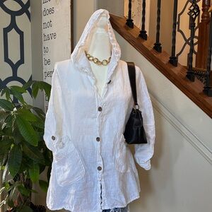 White Button-Up Hooded Italian 100% linen Top 🤩